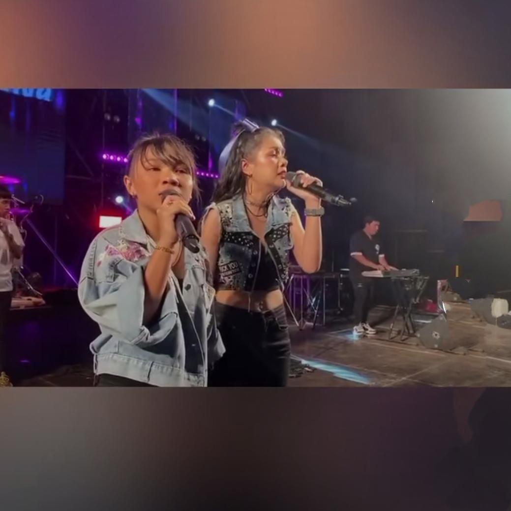 คนข้างหลัง(Feat.เจนนีรัชนก)