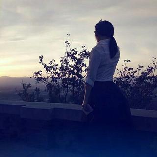 华语「我们心里都住着一个TA.」