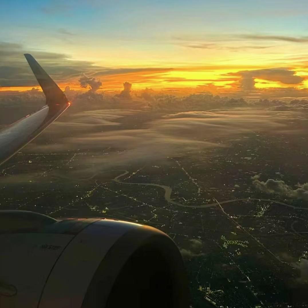 风吹过天空