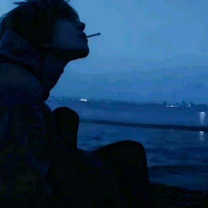 忆昔当年泪不干