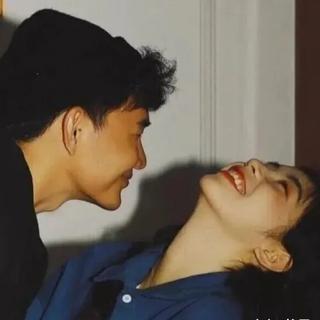 爱情｜小手一牵 岁岁年年