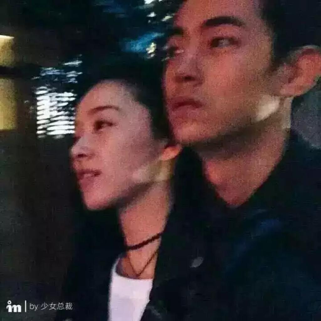 你是年少的欢喜 ღ