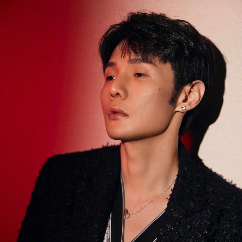 听·李荣浩 | 年少有为 何来自卑