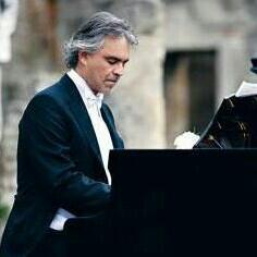 意大利-Andrea Bocelli：意大利歌唱家