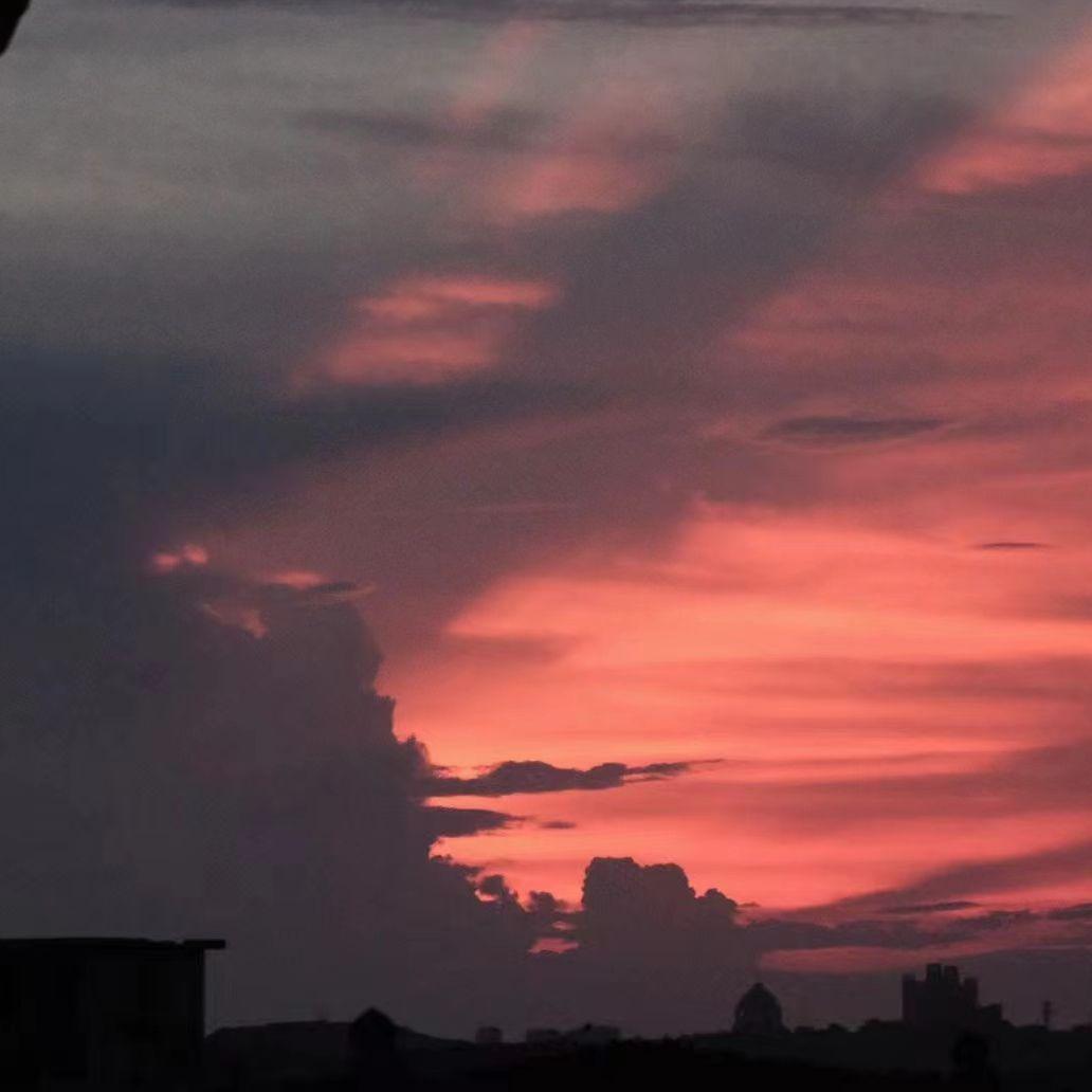 夜晚是所有遗憾流淌于心间