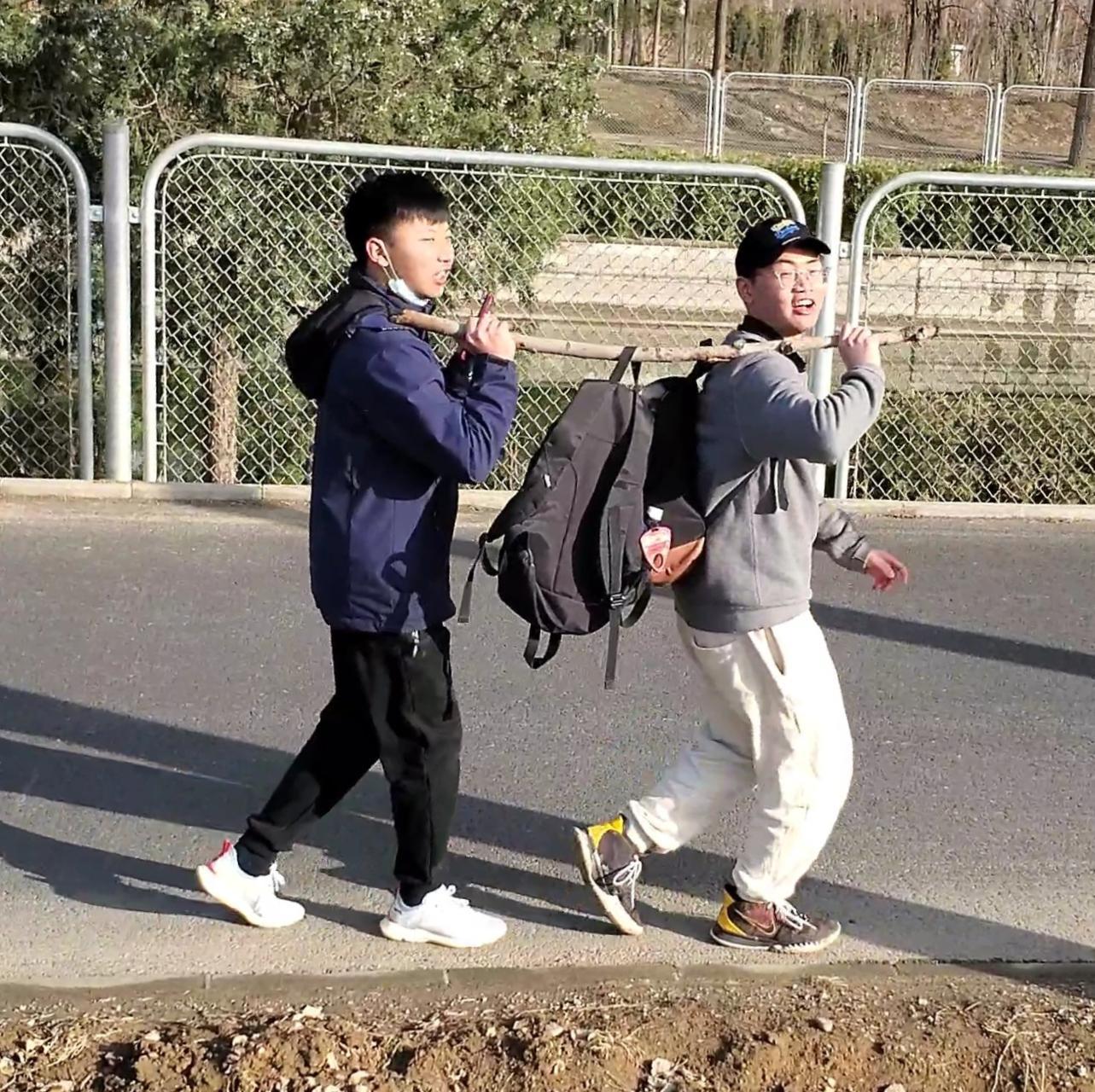 交大黑网吧 22H2