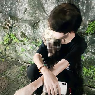 原来心也会随着季节变冷