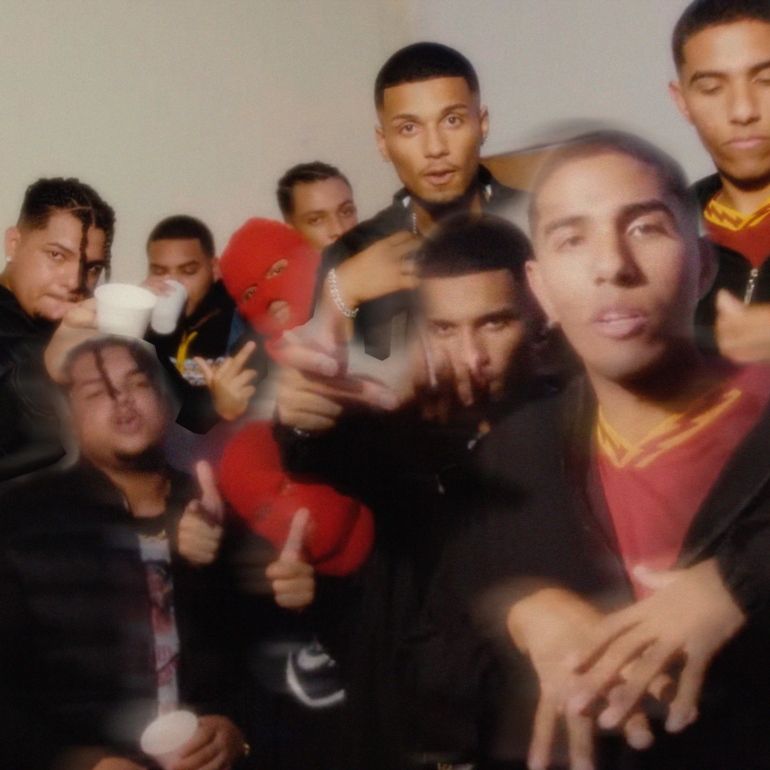 Tudo na Mão (feat. Mac V, Dre Santos & Almeida)