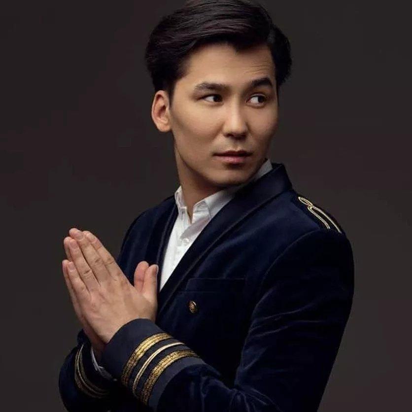 Mirbek Atabekov 【米尔贝克·阿塔比 科夫