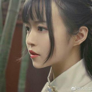 『古风』白裙红衣的姑娘桥上婀娜