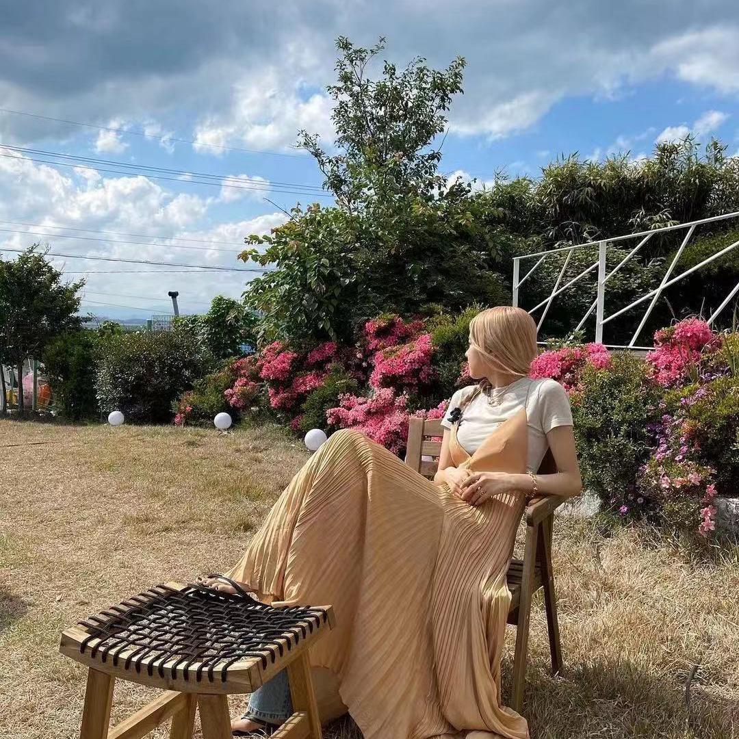 Slow Dancing in a Burning Room（ rosé）