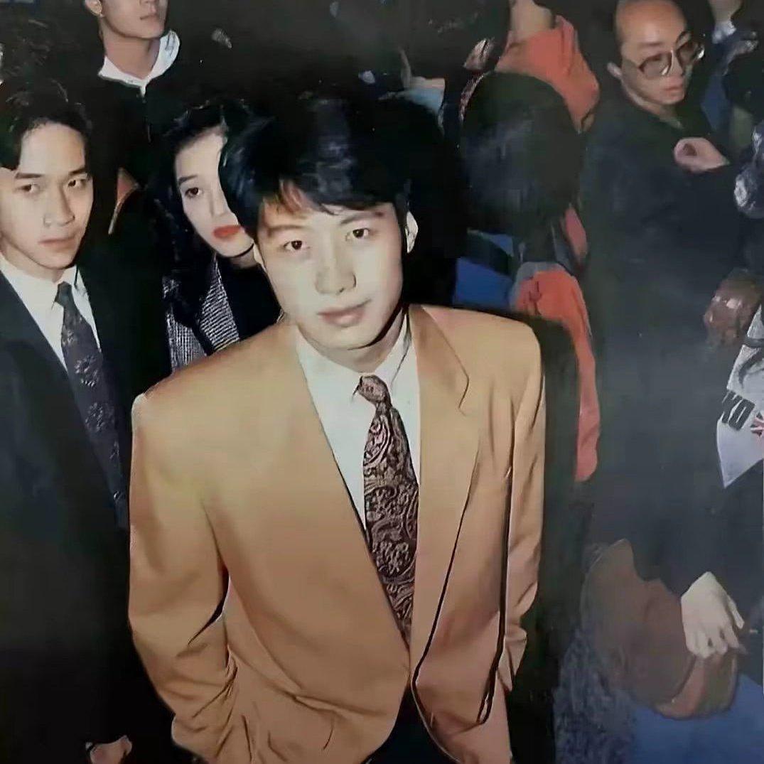 以前觉得歌土 原来是因为还没到年纪 | 在线播放 | 网易云音乐
