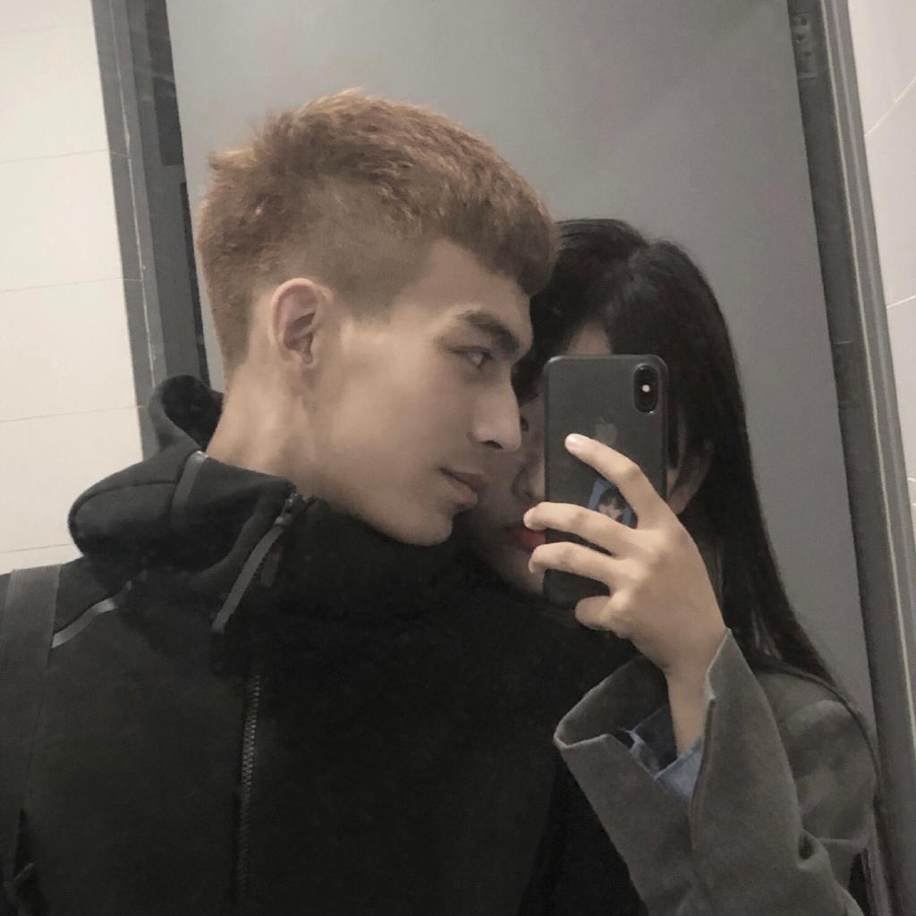 也许夜最适合哭。