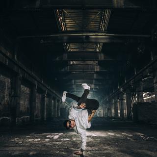 上课慢节奏练习breaking街舞bboy