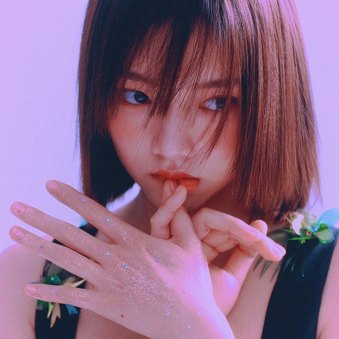 「Pinky」慵懒春日里的旖旎情思