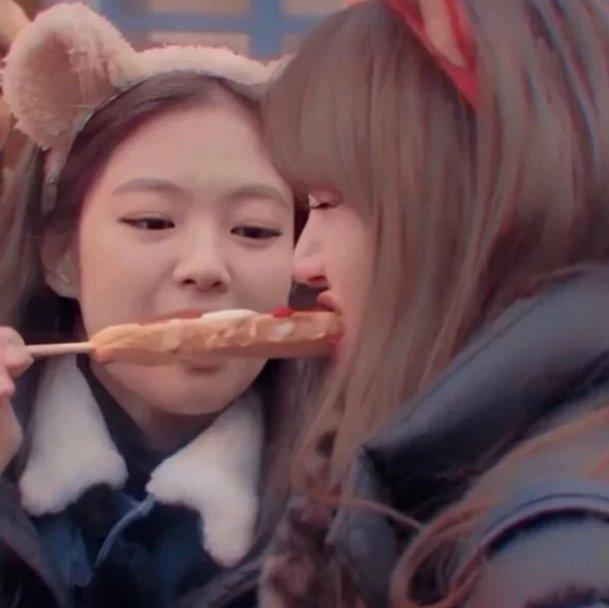 (*˘︶˘*).。.:*♡