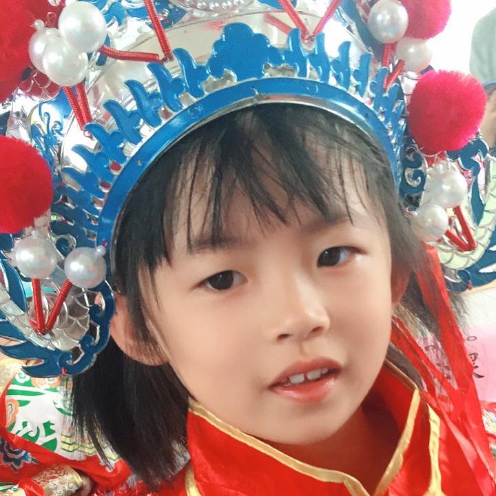 邹姈晓/八音盒艺术—最美的光