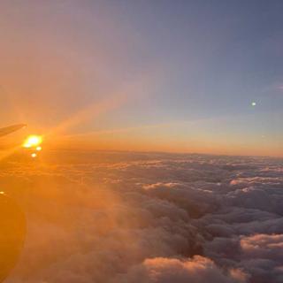 【黎明】濒临天亮的时候 适合听什么歌？