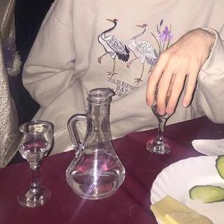 纏 綿 悱 惻