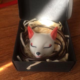 孤独旅程：背着吉他流浪诗人与迷人的小狐狸