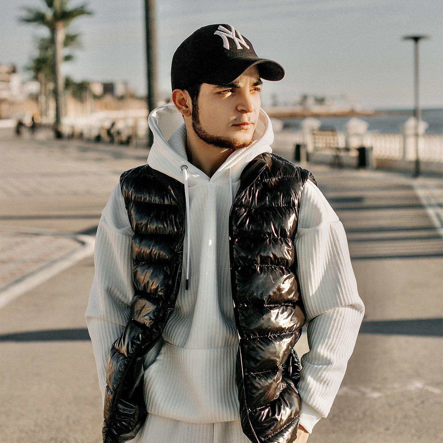 Кінәлі Менбе?