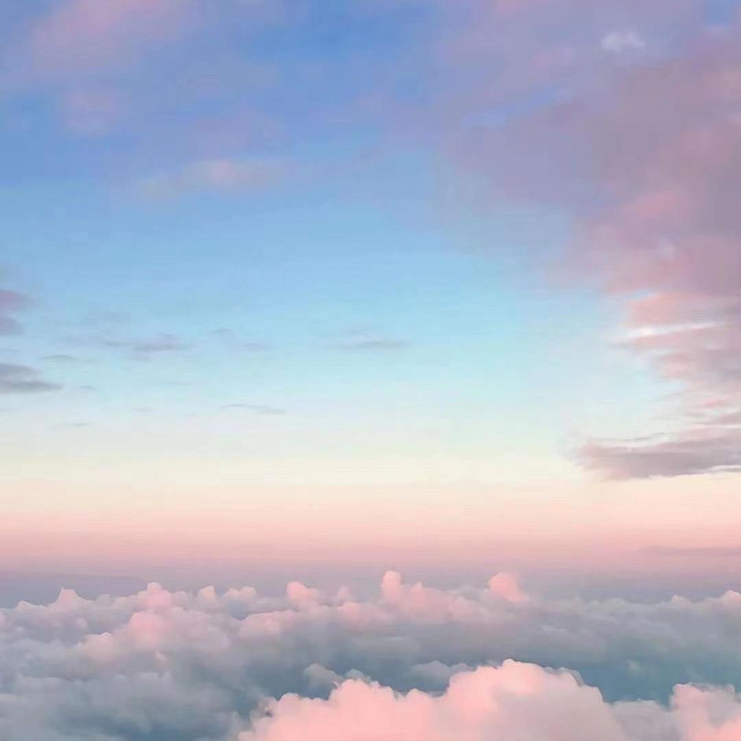 你在云端贩卖温柔