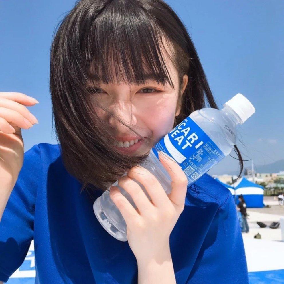 未曾相逢先一笑，初会便已许平生