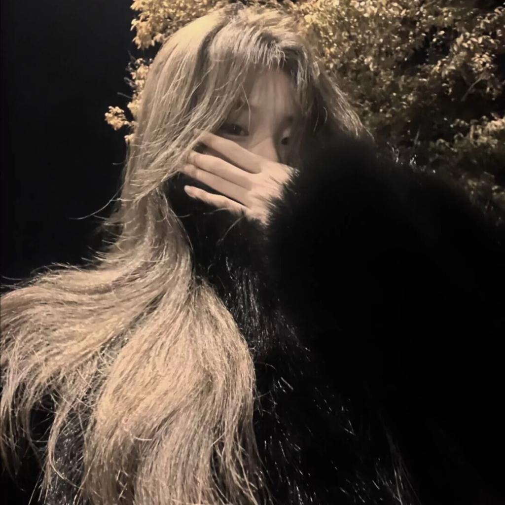适合晚上一个人偷偷听的emo歌曲 - 歌单 - 网易云音乐