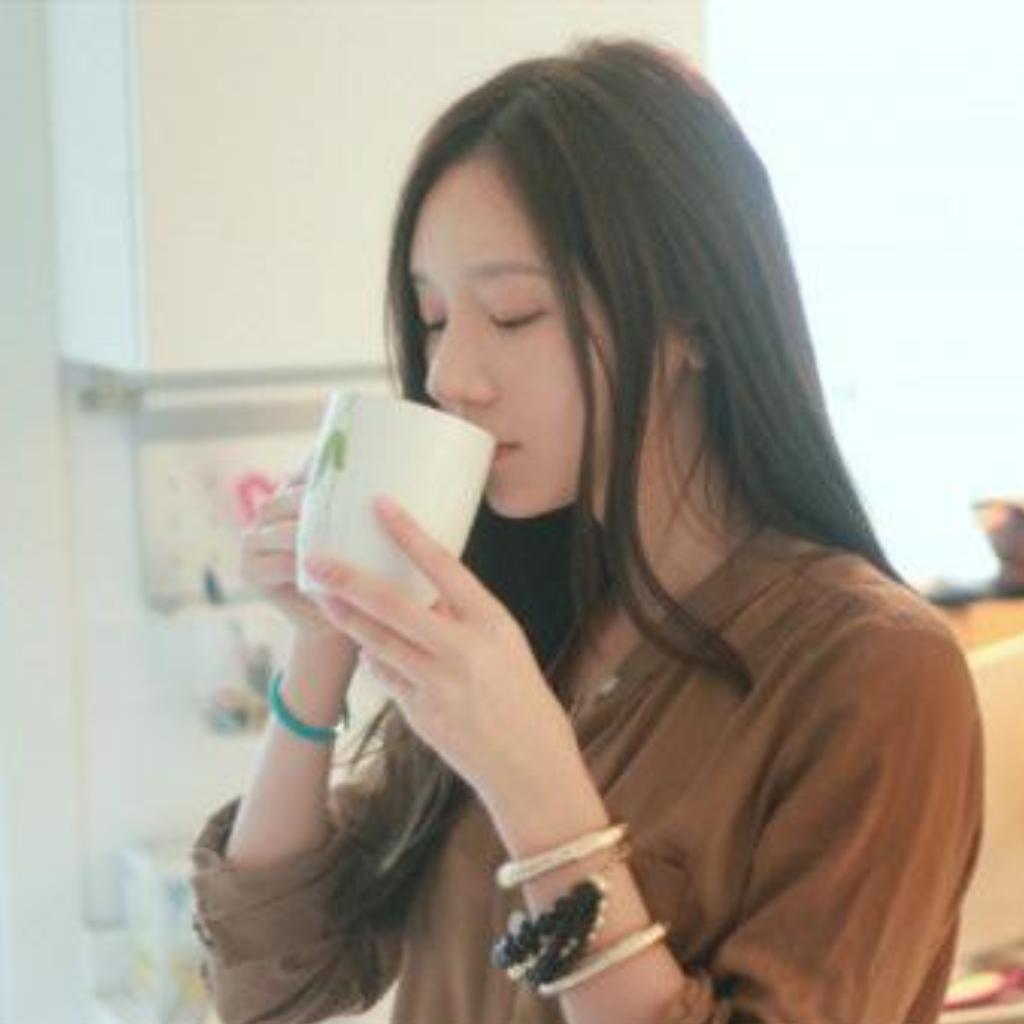 谁的轻吟浅唱,安静了整个世界。 | 在线播放 | 网易云音乐