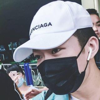 「PG One」挂起地表向万磁王低头