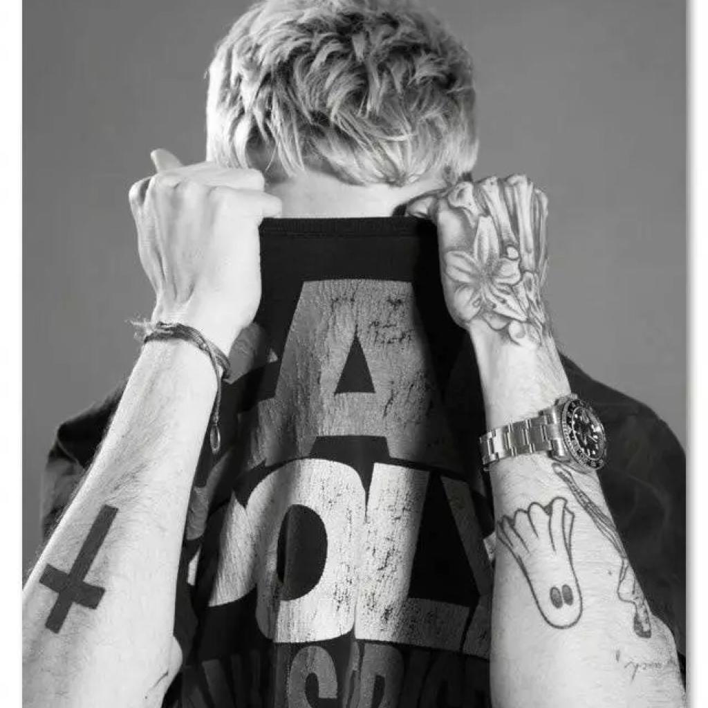 抖 腿 是 种 坏 毛 病 