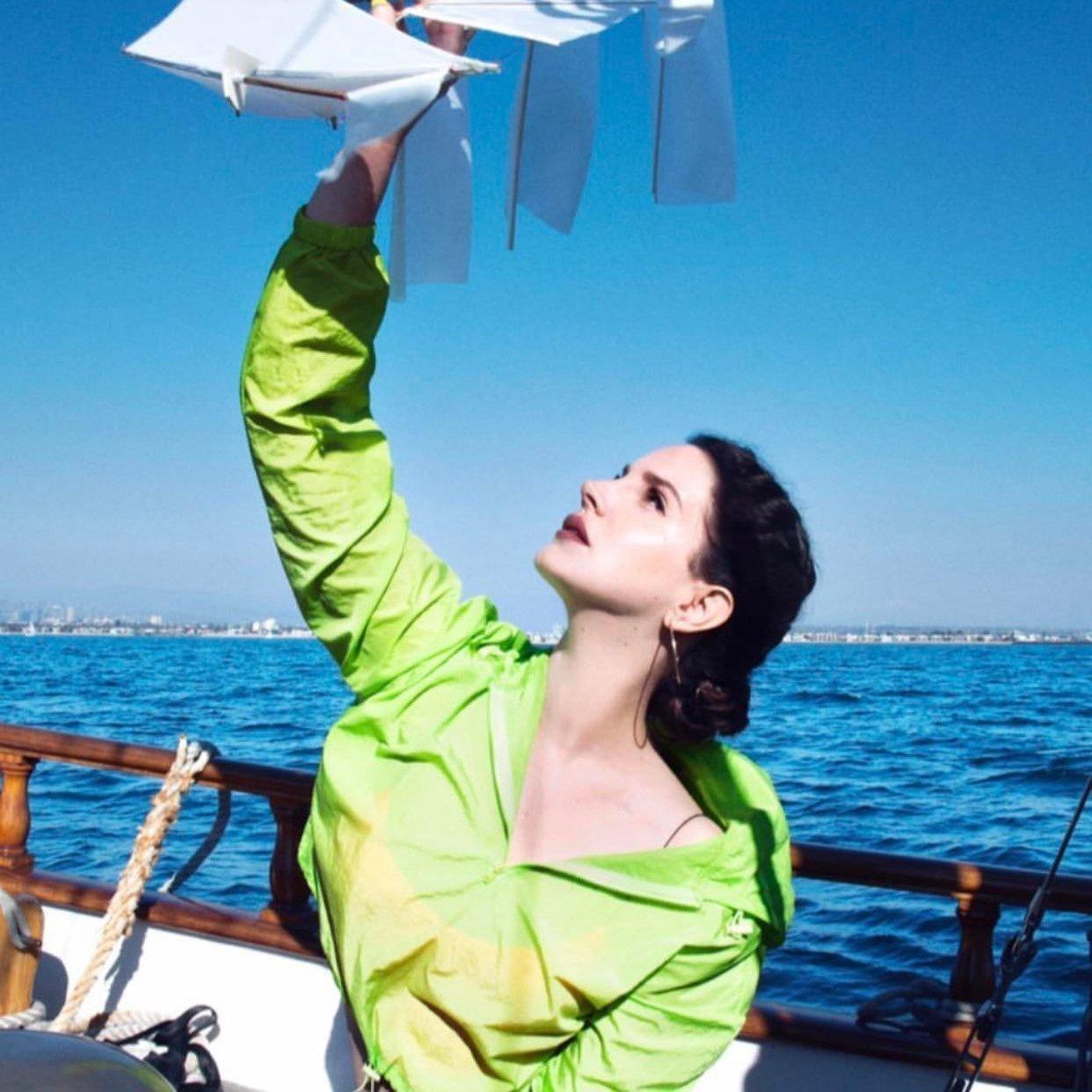 Lana Del Rey| 心怀诗意的复古歌手