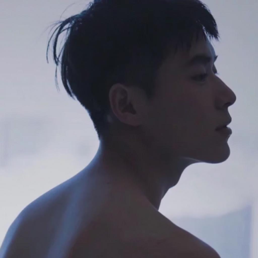 抖，华。不更新