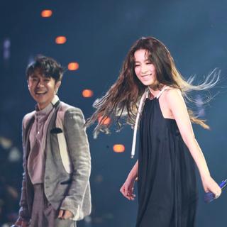 田馥甄吴青峰经典组曲串烧