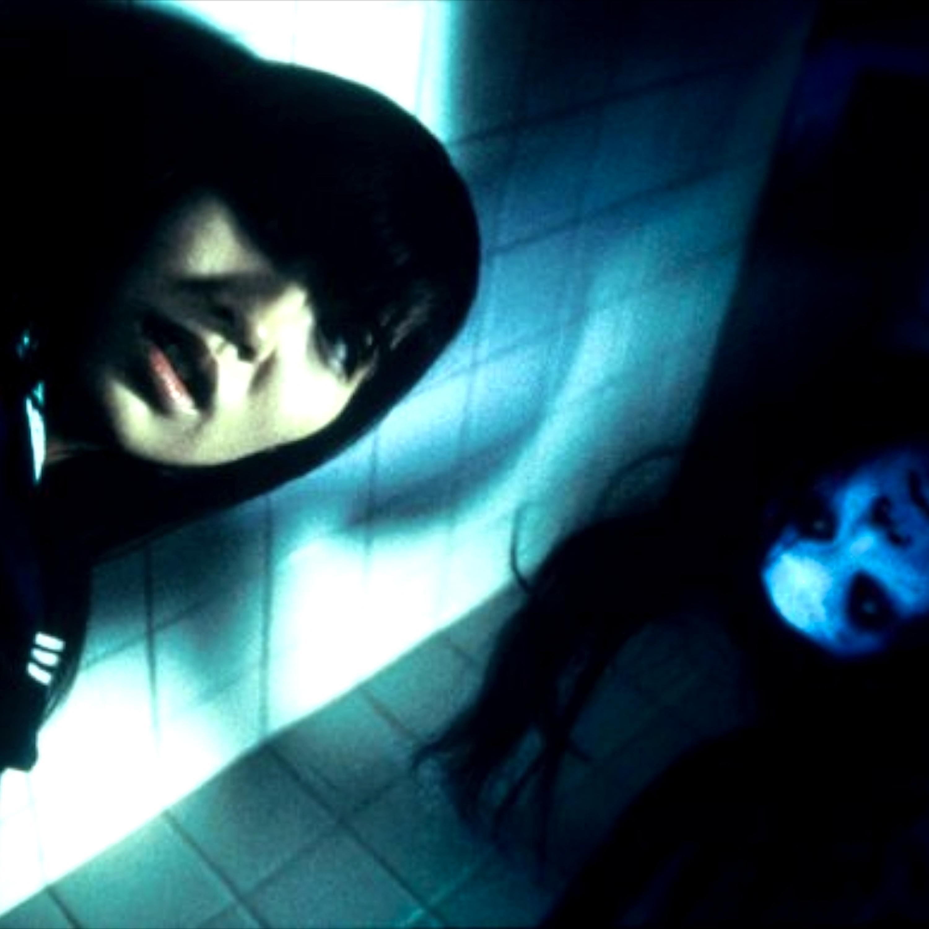 air it out (feat. Emags)