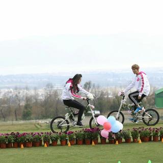 小甜歌“收割机”——陆地夫妇