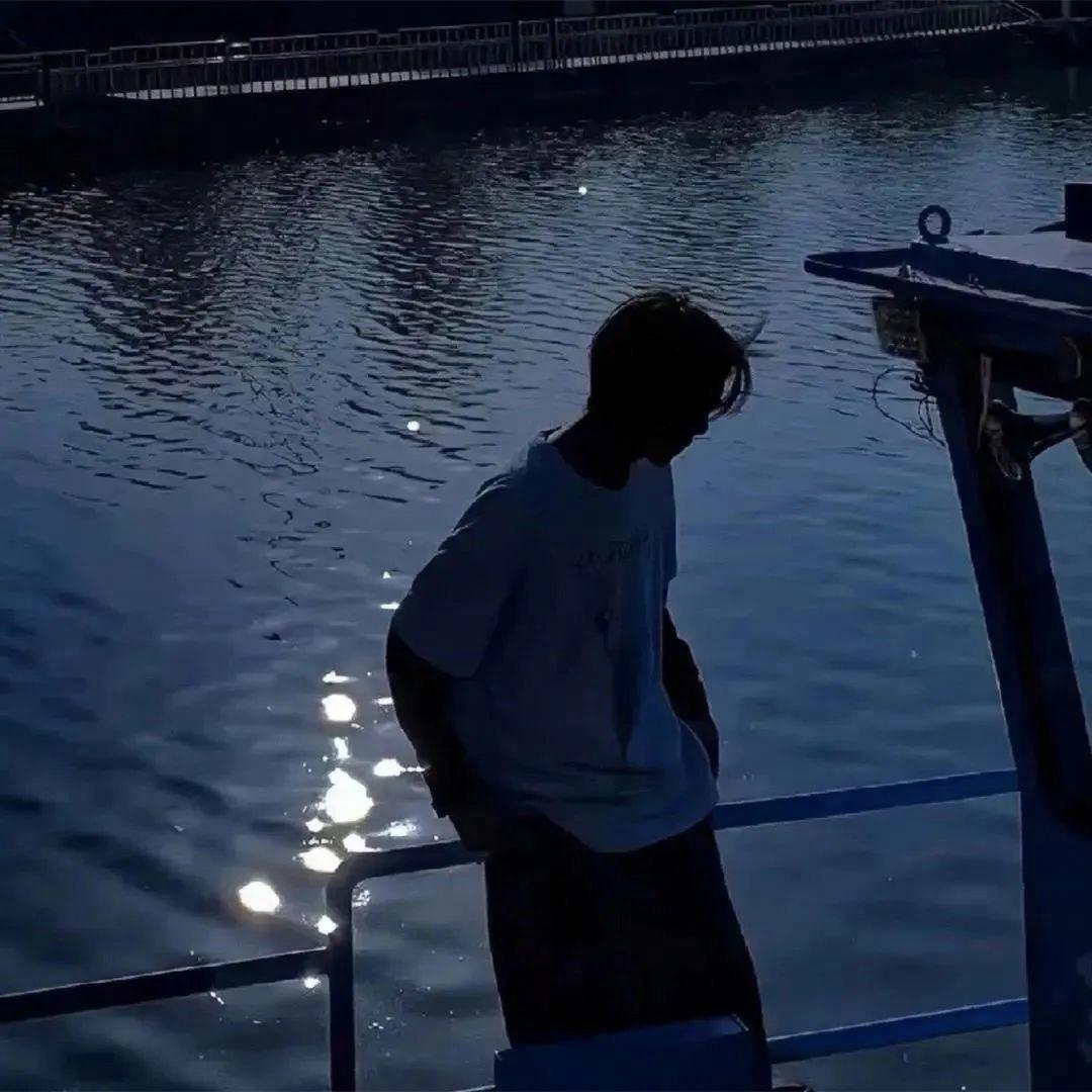 背着风流泪 文夫