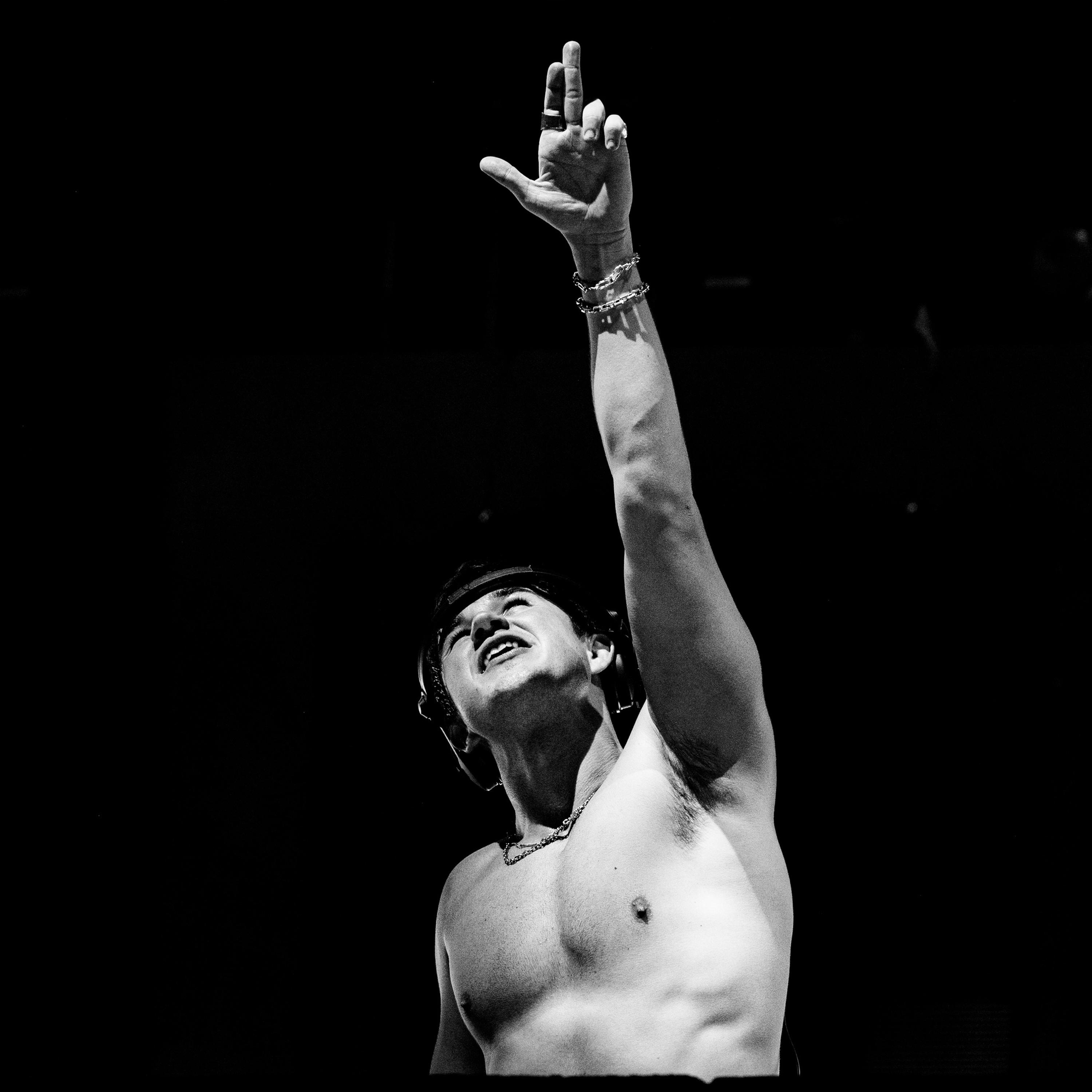 John Summit - LIGHTS GO OUT (Vandal Rock Remix)