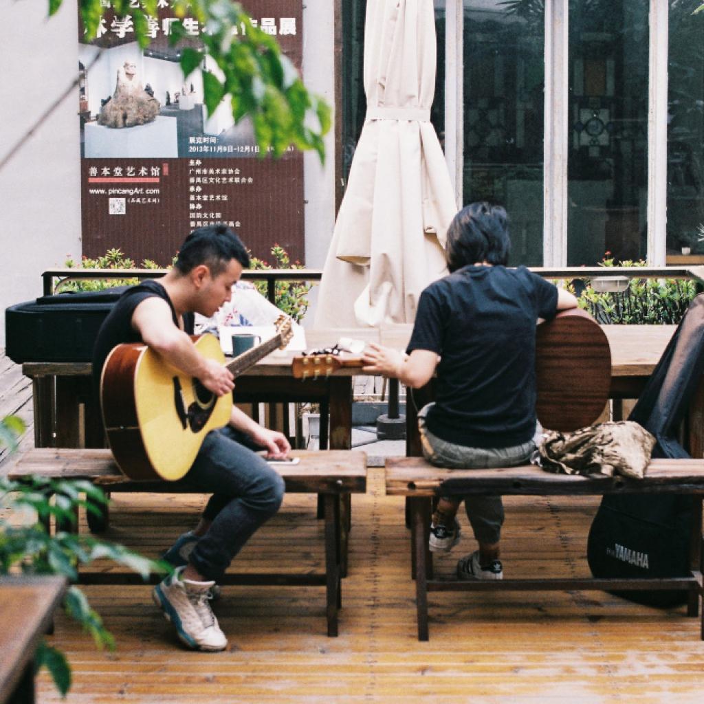 民谣的人你究竟遇过几个丫头 ❀ | 在线播放 | 网易云音乐
