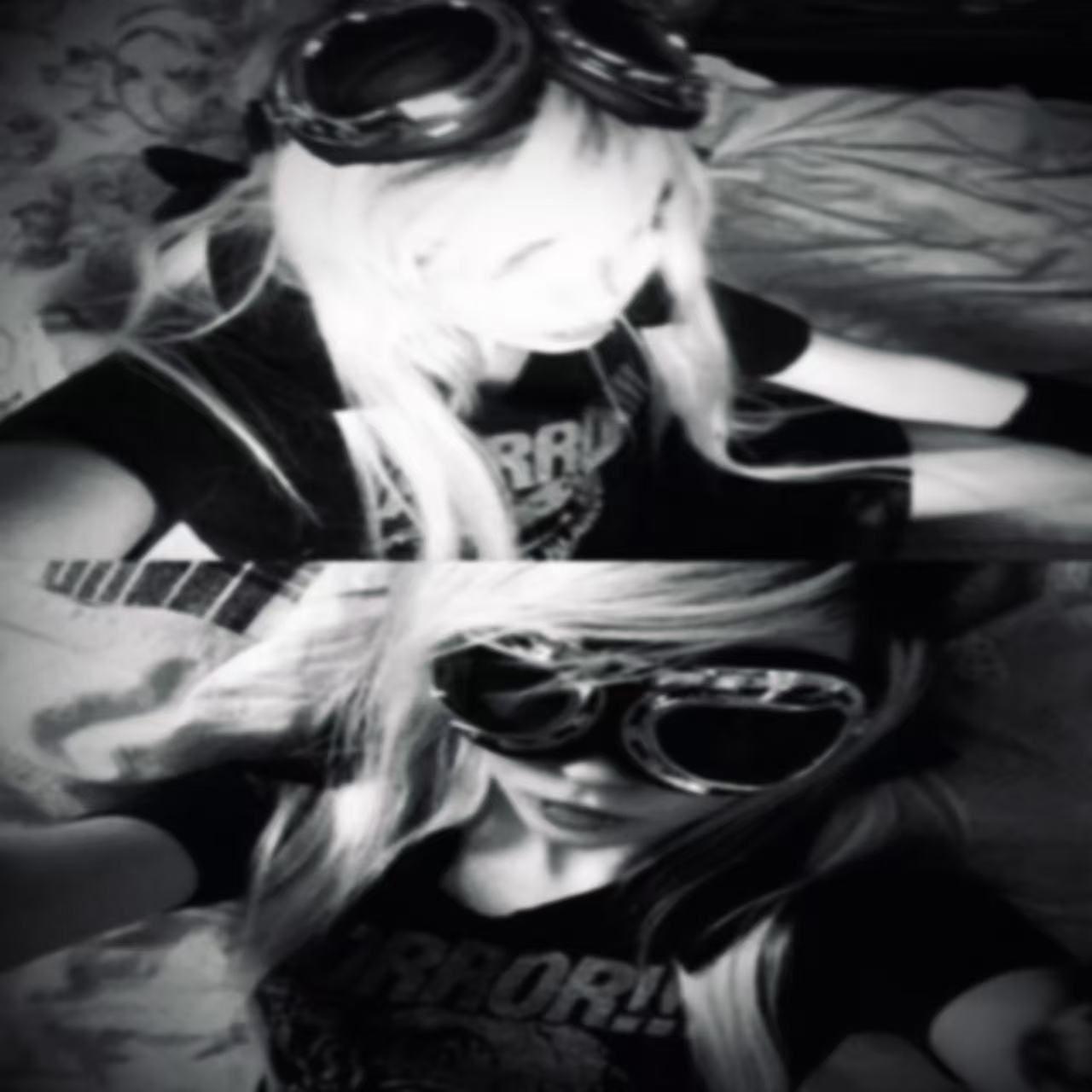 Hurtyourself(pinkcrush)