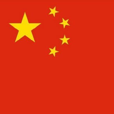 五星红旗迎风飘扬