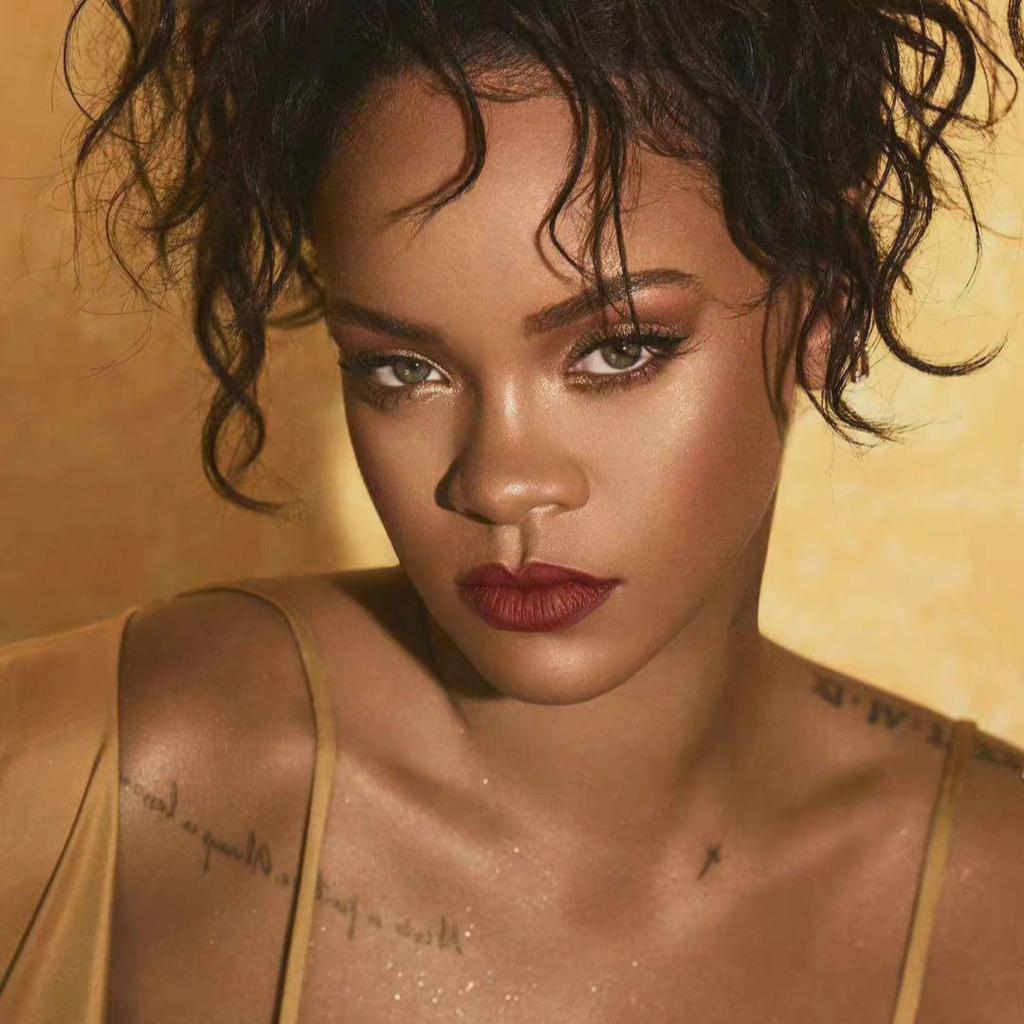 Rihanna担任2023年超级碗中场秀表演嘉宾