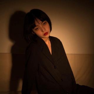 他选择放弃你的那一刻，就不值得你回头了