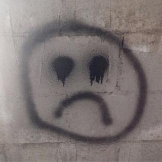 繼 續 哭 下 去 吧