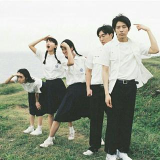 总觉得毕业遥遥无期，转眼就各奔东西