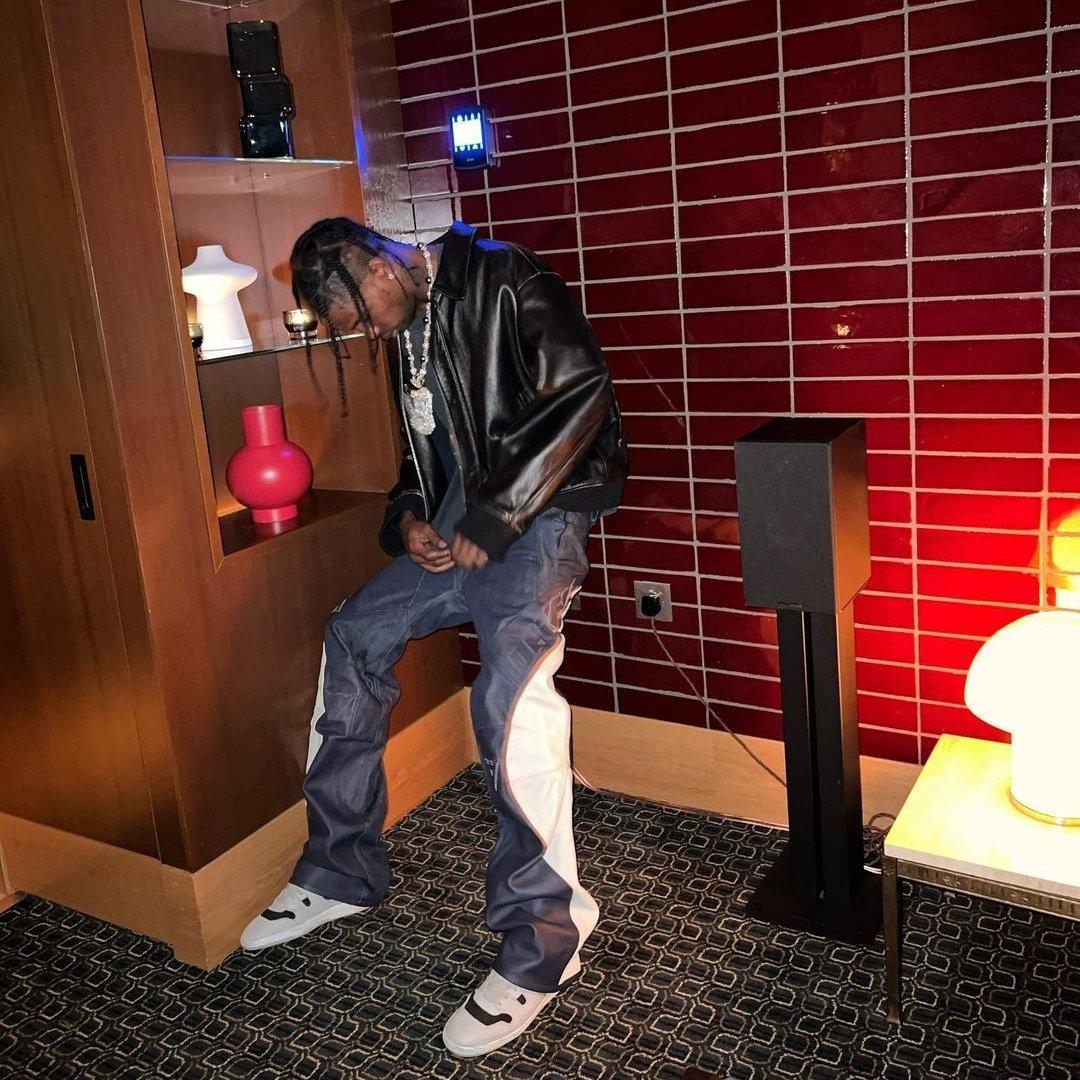 「 Travis Scott 」精選集