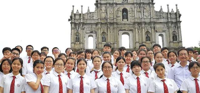 澳门濠江中学合唱团