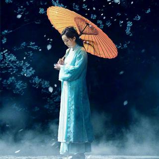 少女灼华过桃夭