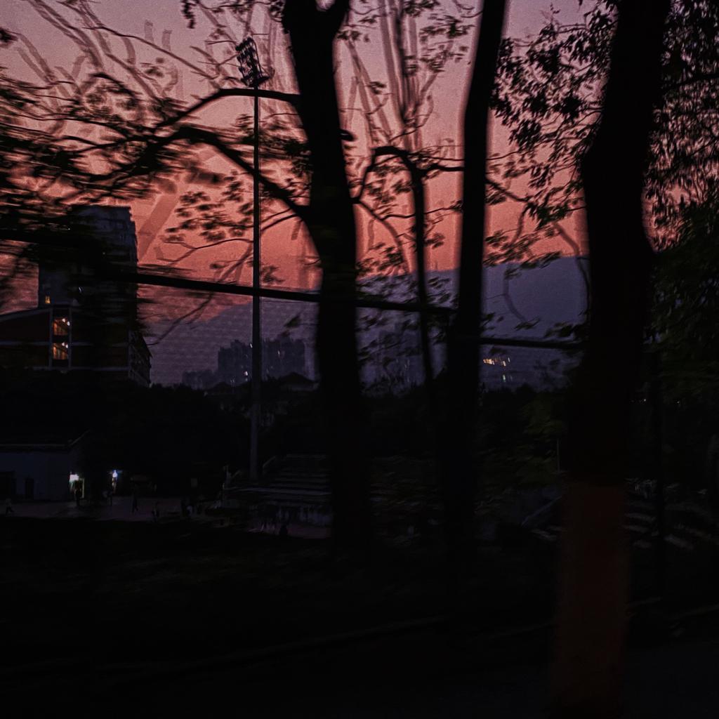 自我绑定 情 绪