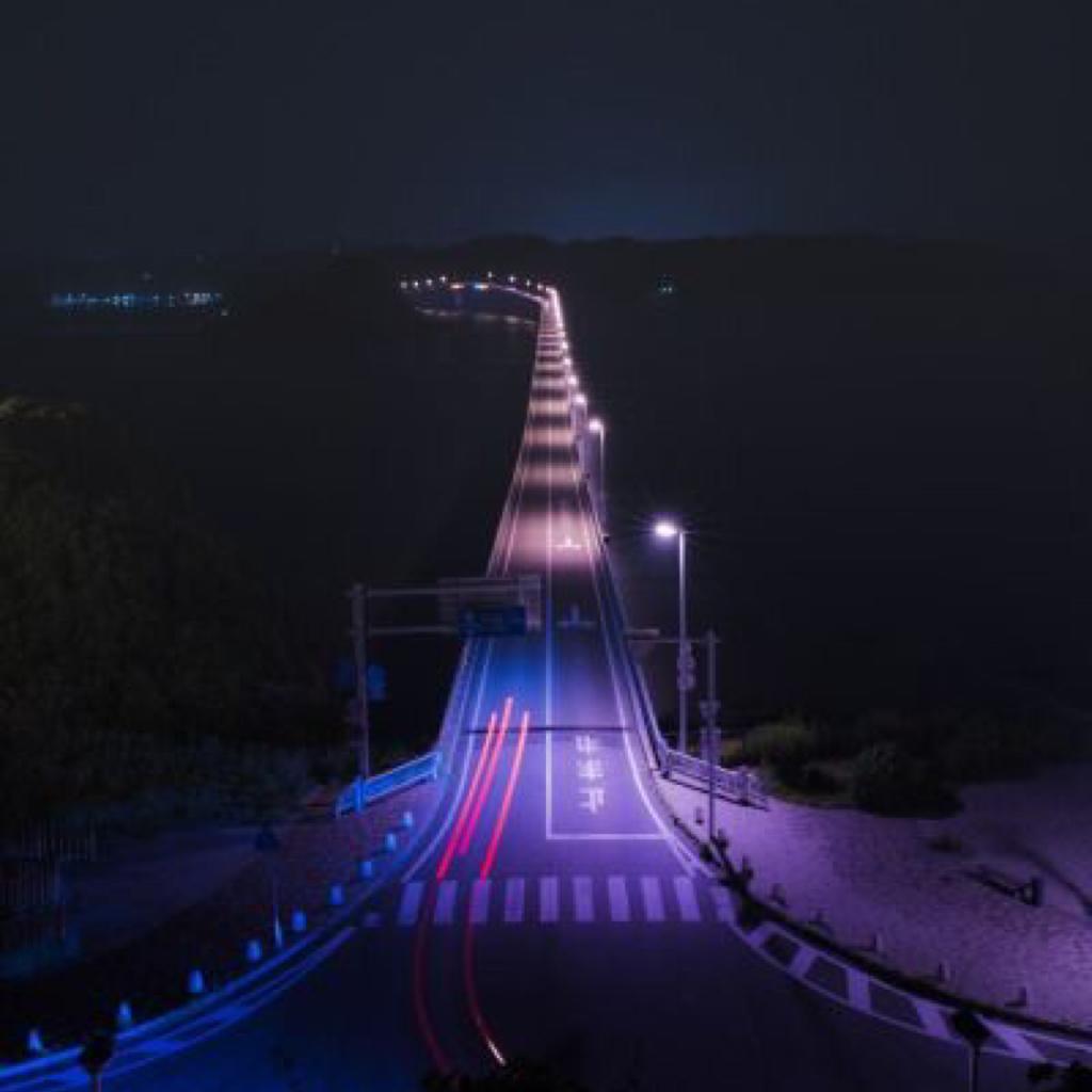 /   后 摇